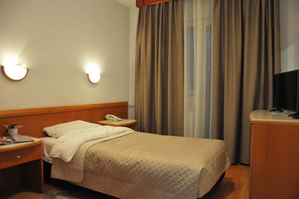 Hotel Terex Naselje Starosjedilaca Екстериор снимка